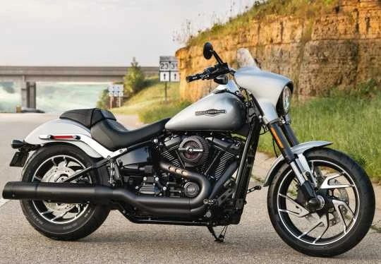 Harley Davidson Edge Cut Fahrer Fußrasten 5 Harley Davidson Edge Cut Fahrer Fußrasten – Bild 3
