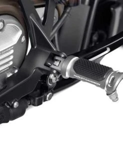 Harley Davidson Adversary Fahrer Fußrasten Grau -Harley-Davidson-Shop 50502253 24